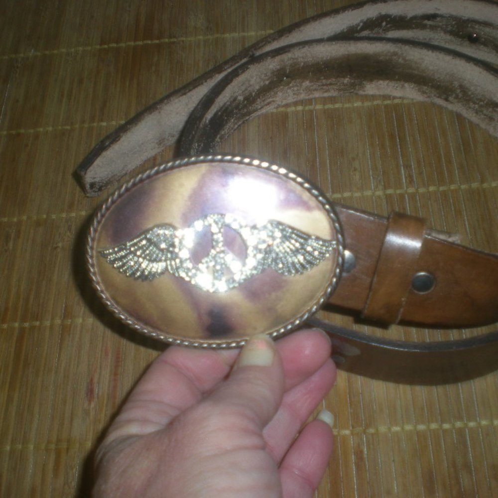 Kate Mesta For Ever Love fleur-de-lis Painted Leather Belt Brown 42" NWOT